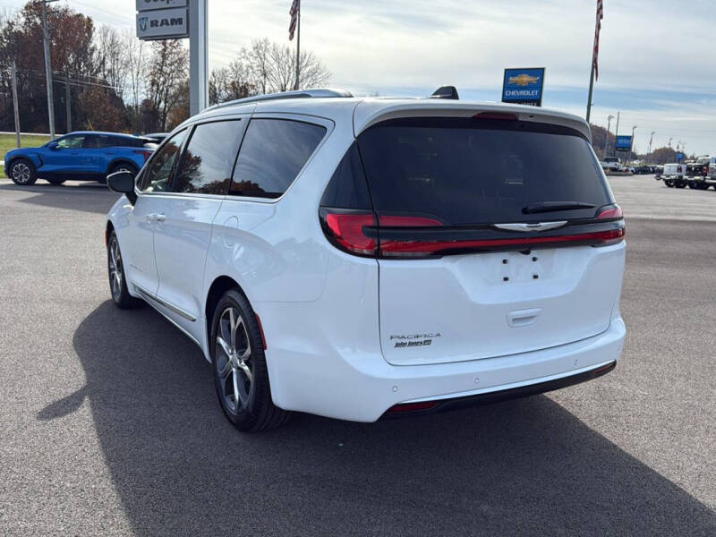 2026 Chrysler Pacifica Pinnacle