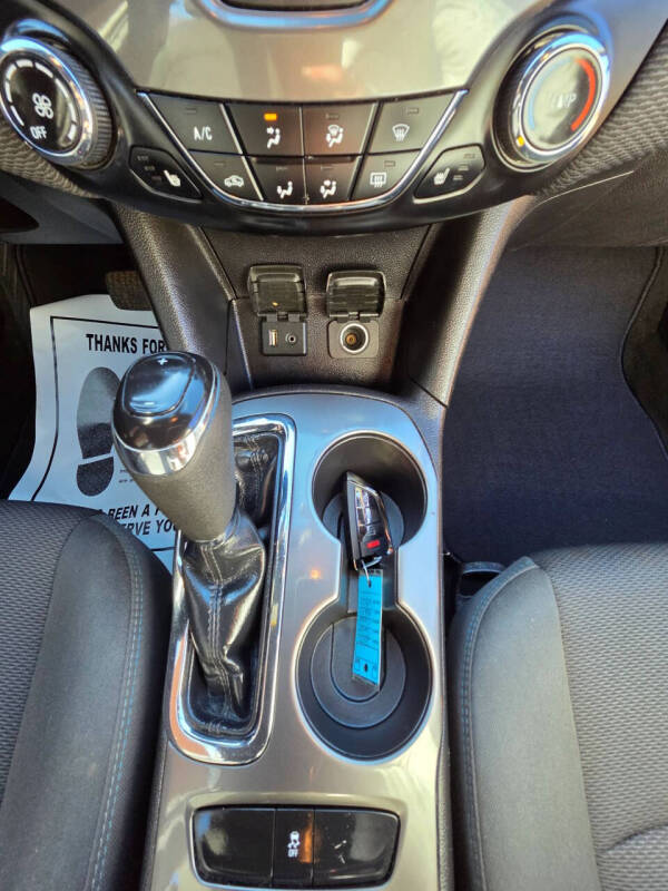 2017 Chevrolet Cruze LT Auto