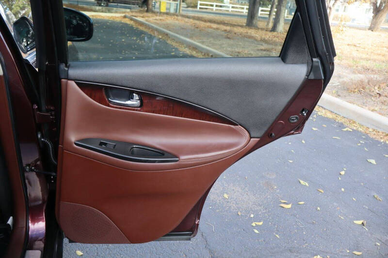 2015 Infiniti QX50 Journey