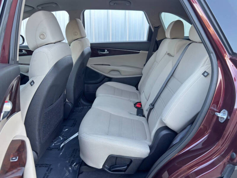 2017 Kia Sorento LX