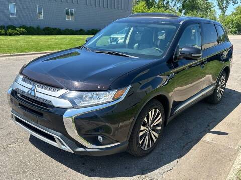 2019 Mitsubishi Outlander for sale at ACE IMPORTS AUTO SALES INC in Hopkins MN