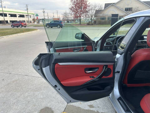 2018 BMW 3 Series 330i xDrive Gran Turismo