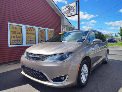 2018 Chrysler Pacifica Touring Plus