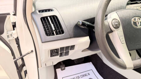 2013 Toyota Prius Two