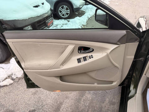 2010 Toyota Camry LE