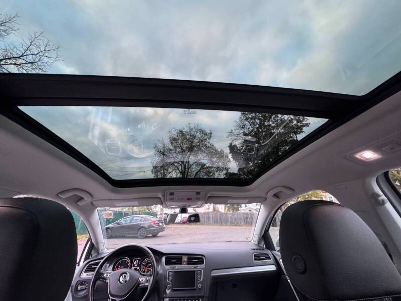 2017 Volkswagen Golf Alltrack TSI S 4Motion