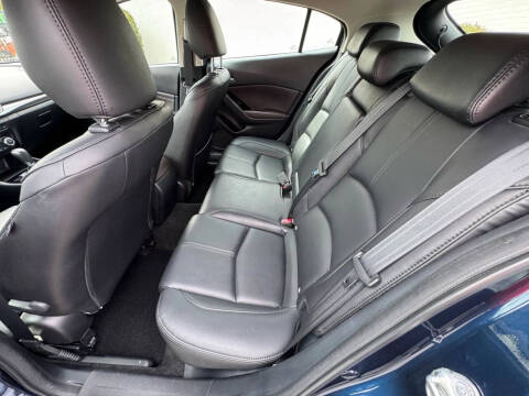 2018 Mazda MAZDA3 Touring