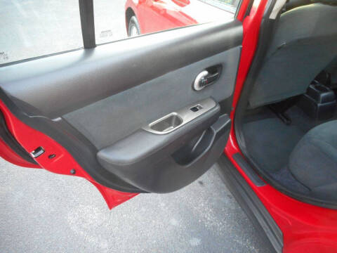 2012 Nissan Versa 1.8 SL