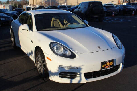 2015 Porsche Panamera 4