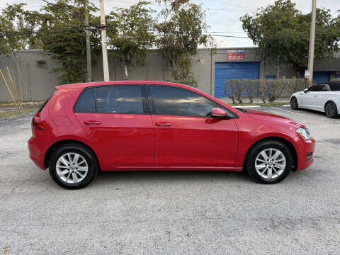 2017 Volkswagen Golf TSI S