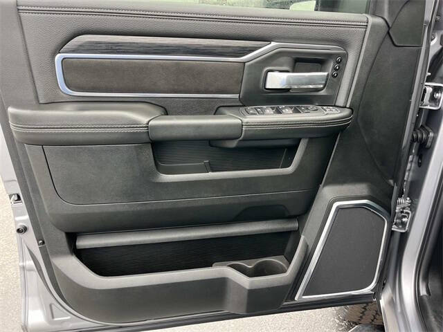 2024 RAM 3500 Laramie