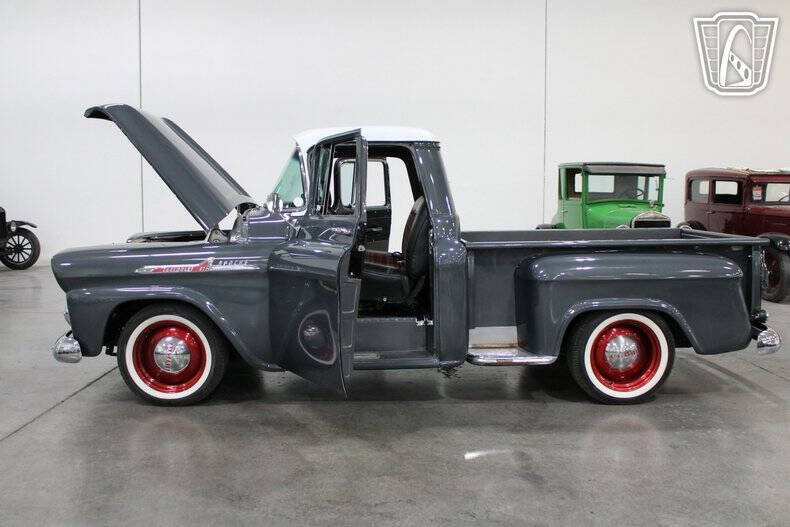 1958 Chevrolet Apache