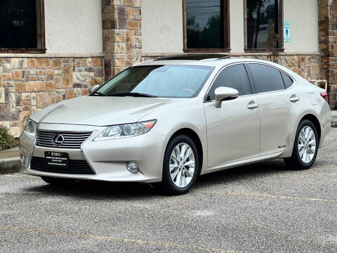 2013 Lexus ES 300h for sale at Executive Motor Group in Houston TX