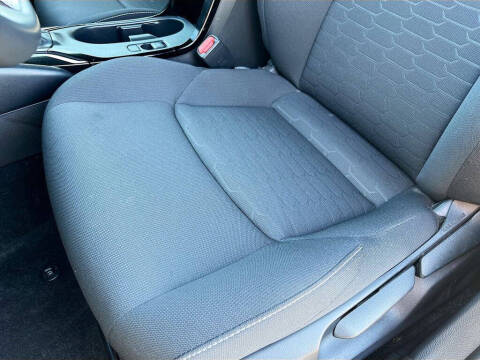 2025 Toyota Corolla Hatchback SE