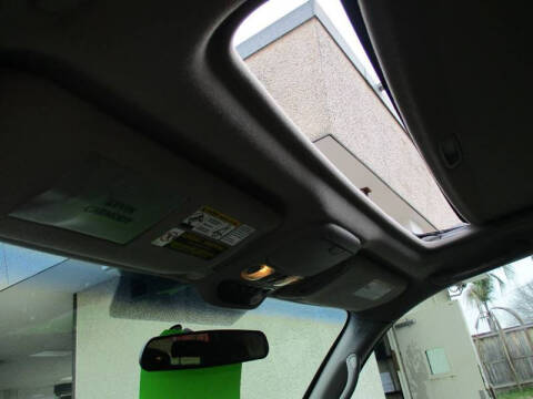 2005 Toyota Sequoia SR5