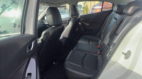 2017 Mazda MAZDA3 Touring