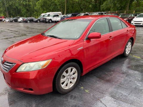 2009 Toyota Camry Hybrid for sale at CHAD AUTO SALES in Saint Louis MO