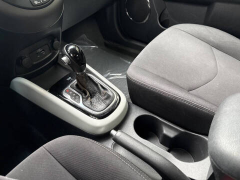 2012 Kia Soul +