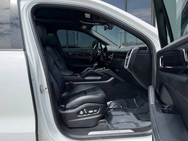 2021 Porsche Cayenne S
