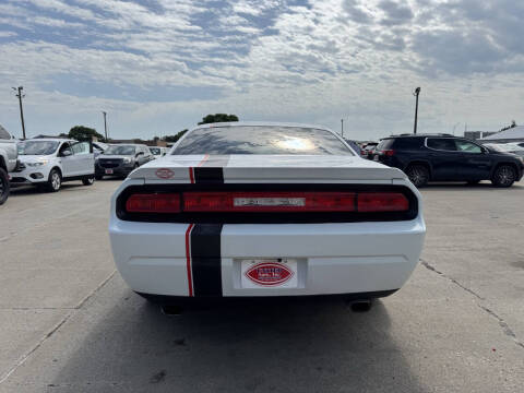 2010 Dodge Challenger SE