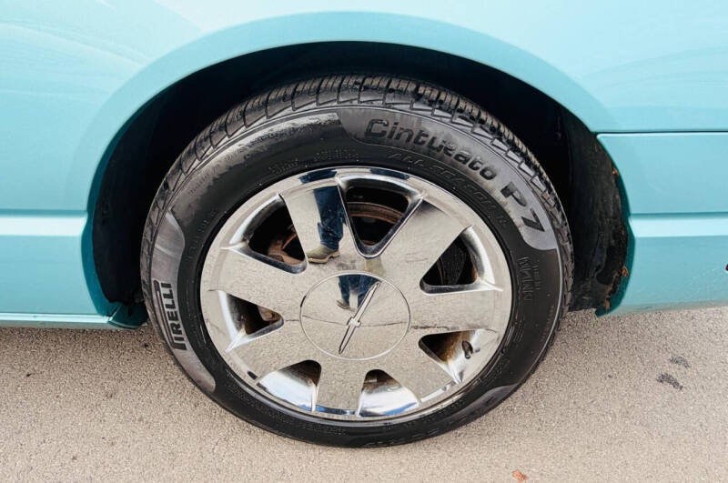 2002 Ford Thunderbird Deluxe