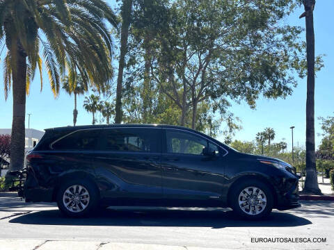 2021 Toyota Sienna LE 8-Passenger
