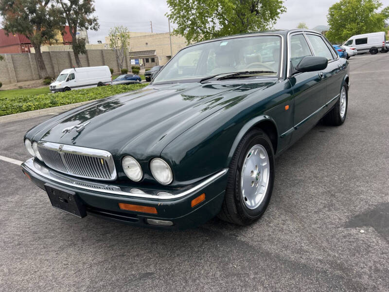 1995 Jaguar XJ6's photo