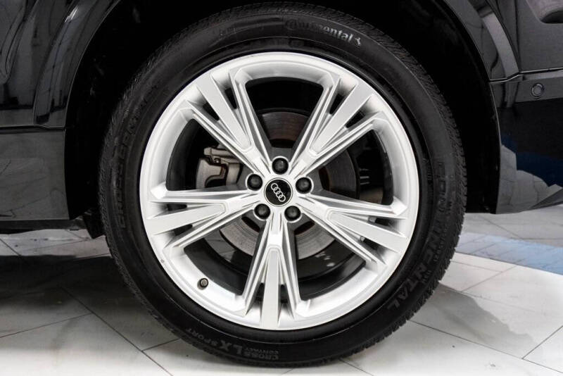 2022 Audi Q8 quattro Premium Plus 55 TFSI