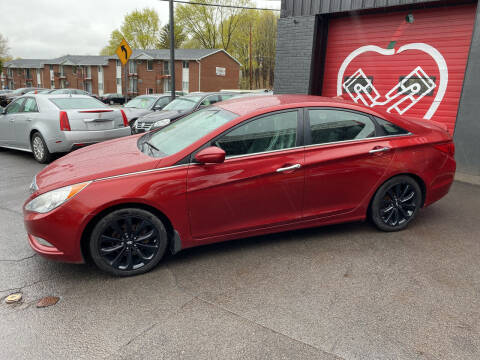 2012 Hyundai Sonata for sale at Apple Auto Sales Inc in Camillus NY