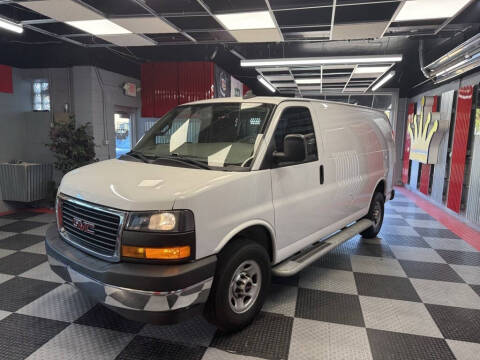 2023 GMC Savana 2500