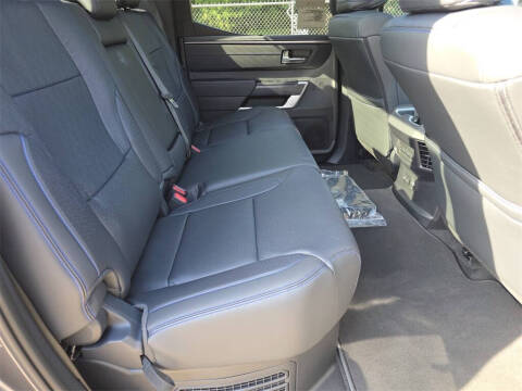 2025 Toyota Tundra Platinum HV