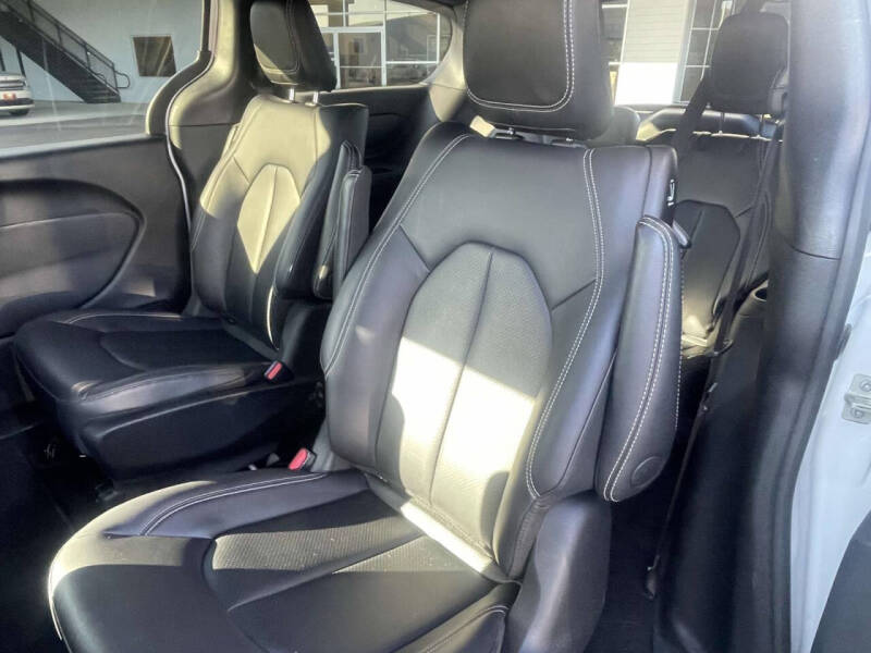 2024 Chrysler Pacifica Plug-In Hybrid