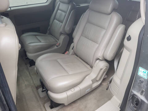 2005 Ford Freestar SEL