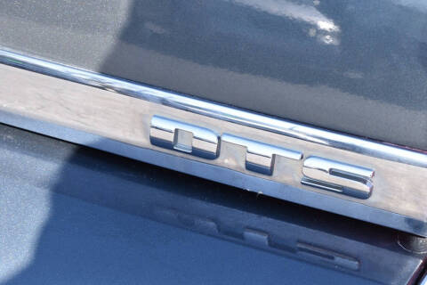 2010 Cadillac DTS Luxury Collection