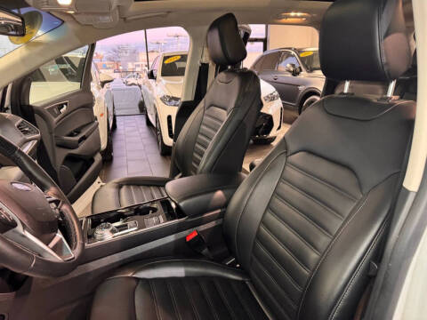2020 Ford Edge