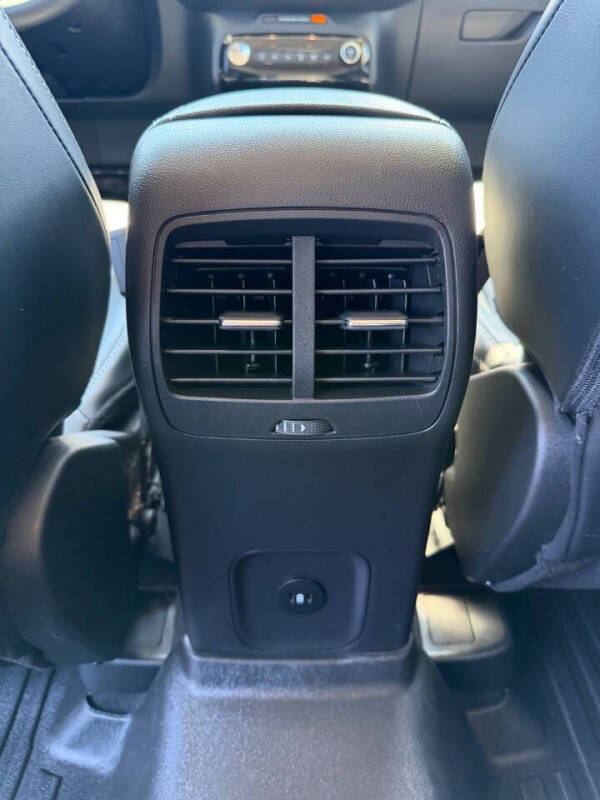 2023 Ford Escape Platinum