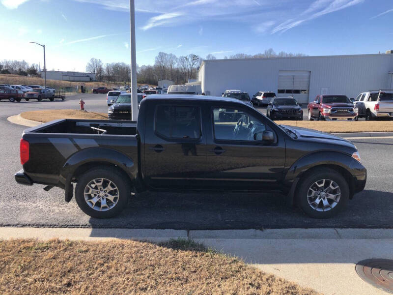 2021 Nissan Frontier SV