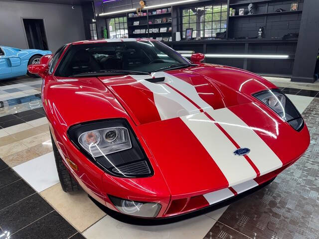 2005 Ford GT