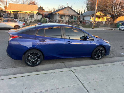 2017 Toyota Prius Two