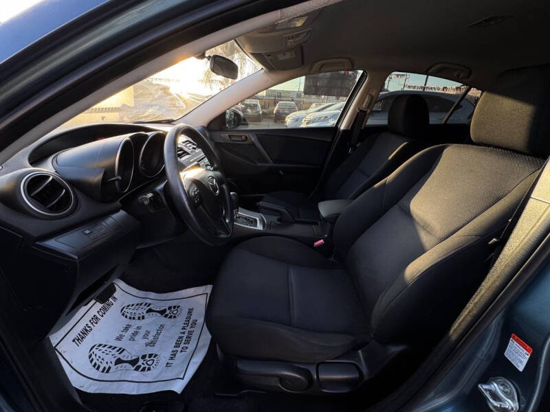 2011 Mazda MAZDA3 i Sport