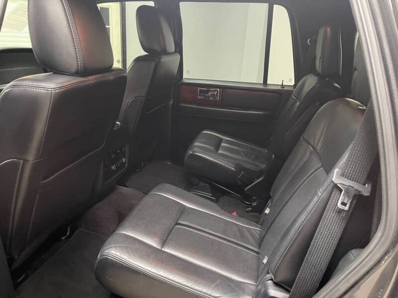 2016 Lincoln Navigator Select