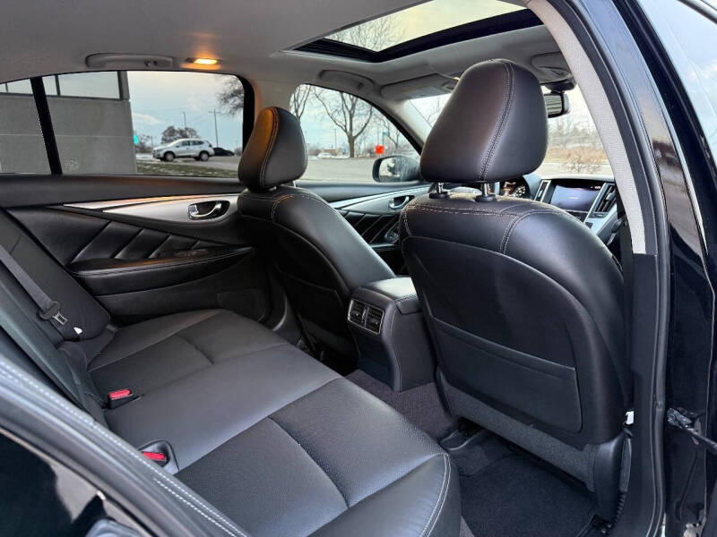 2021 Infiniti Q50 Luxe