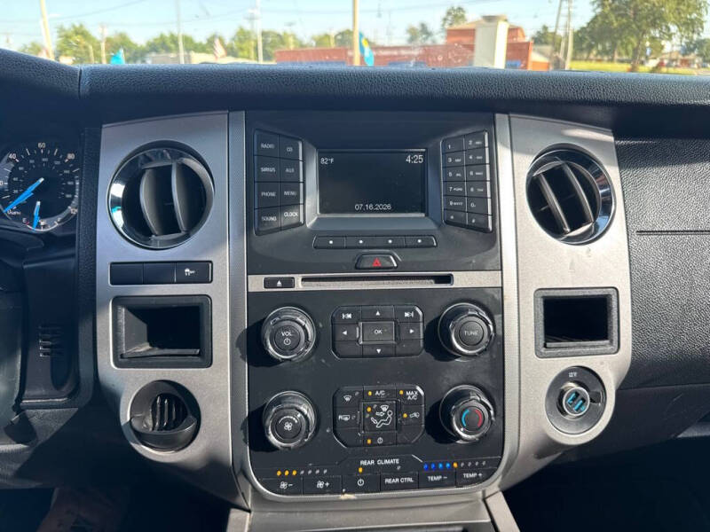 2017 Ford Expedition EL XLT
