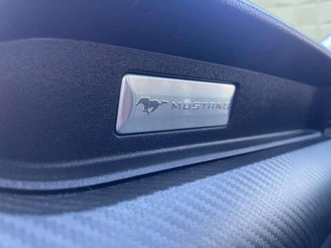 2021 Ford Mustang EcoBoost