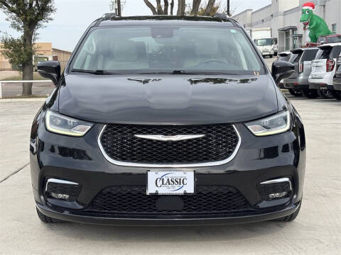 2021 Chrysler Pacifica Touring L