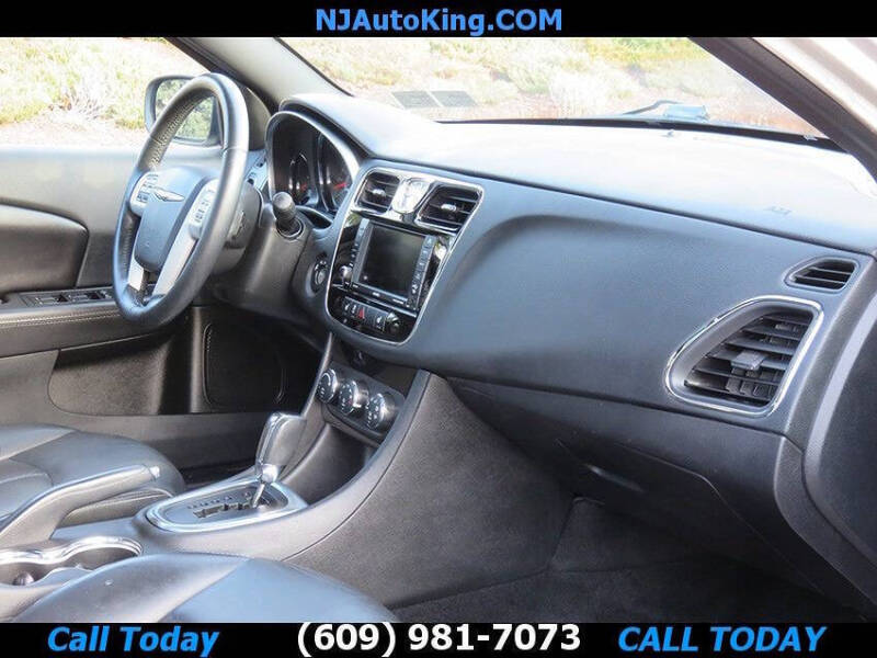 2014 Chrysler 200 Limited