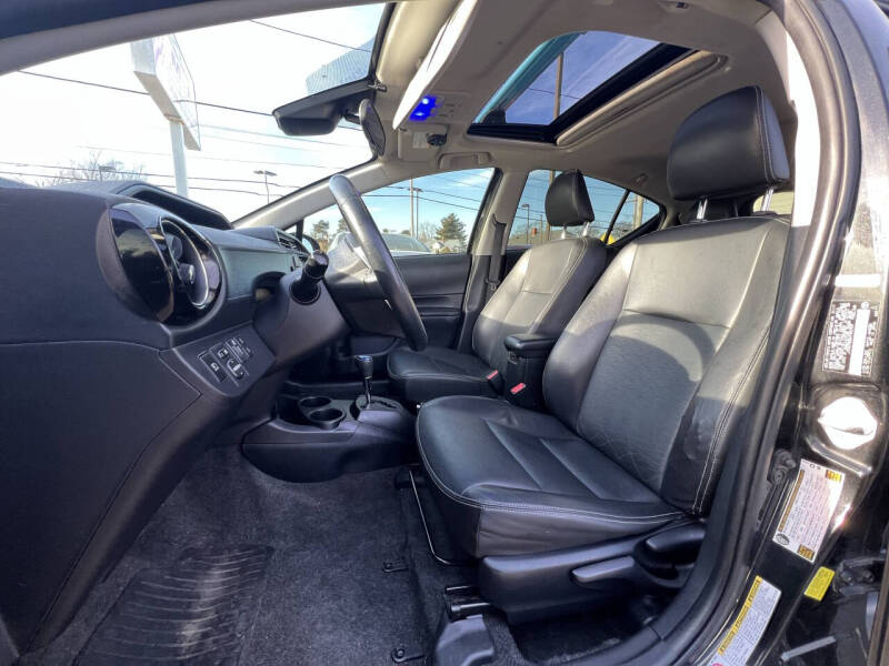 2017 Toyota Prius c Four