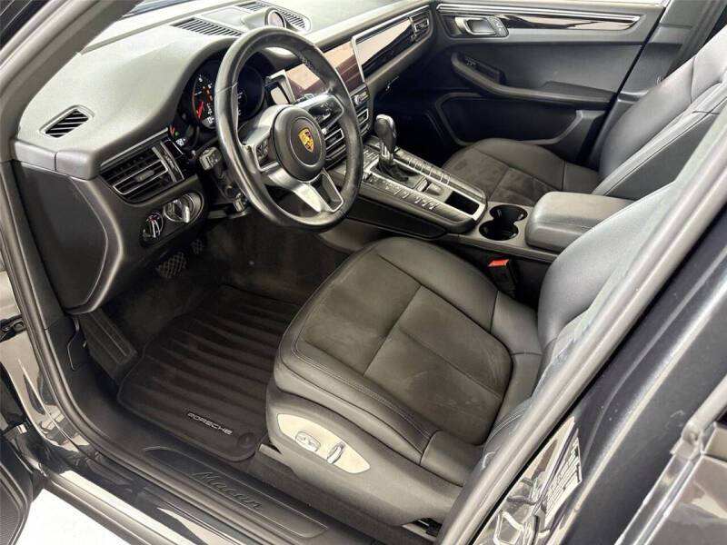 2021 Porsche Macan