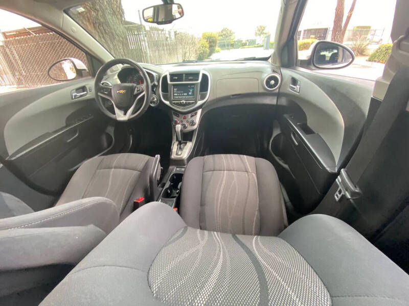 2017 Chevrolet Sonic LT Auto
