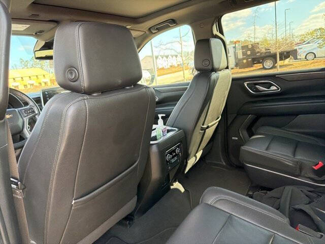 2023 Chevrolet Suburban LT